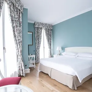 Franceschi 4*, Forte dei Marmi Italia