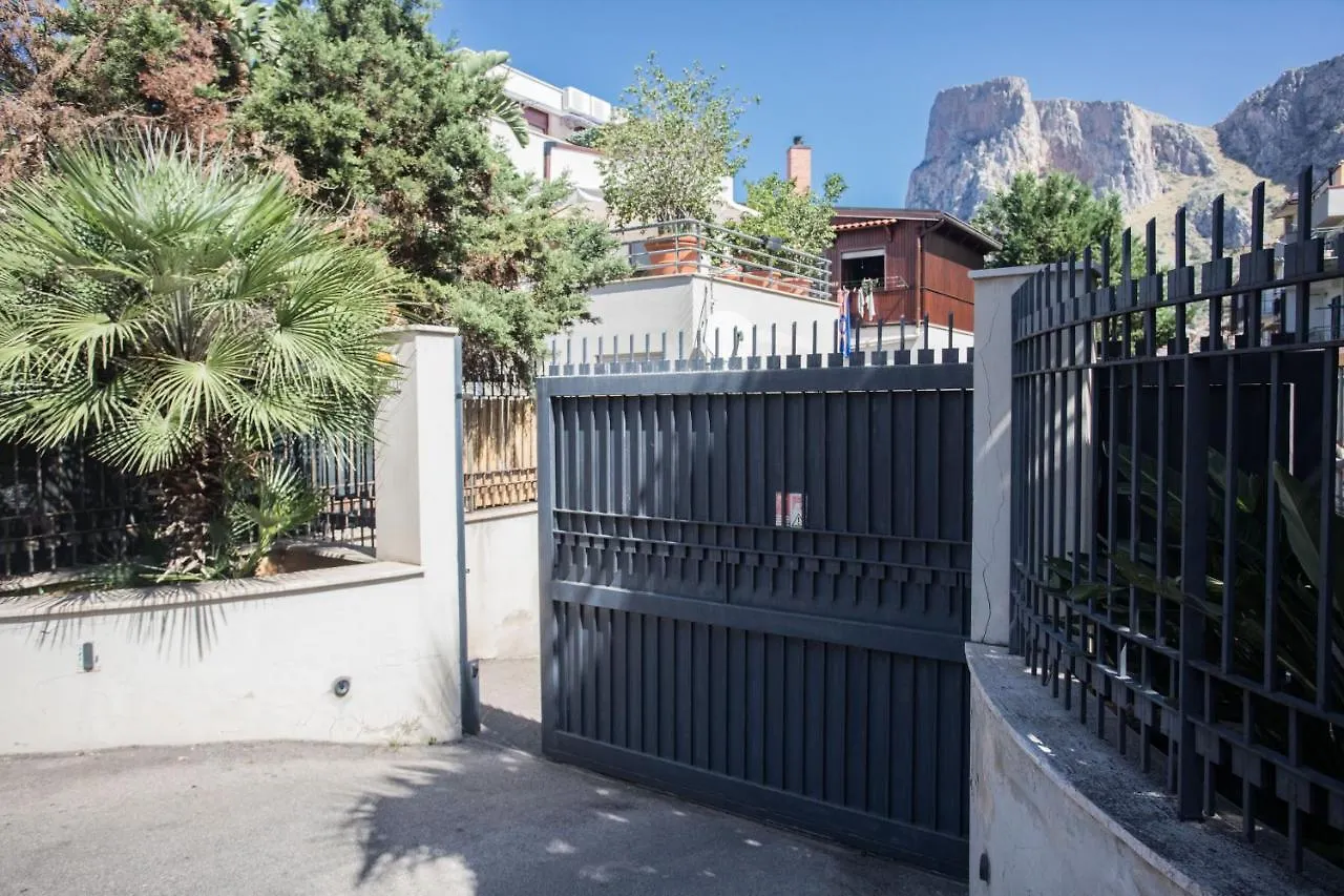 Bed & Breakfast B&B Tiffany Sferracavallo Palermo