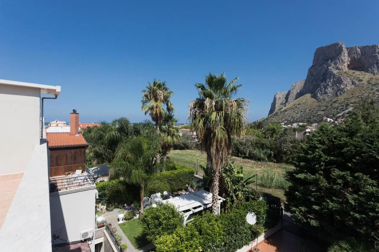 B&B Tiffany Sferracavallo Palermo Bed & Breakfast
